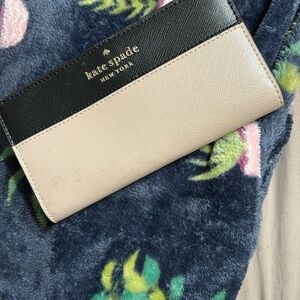Kate Spade Black and Cream Leather Wallet